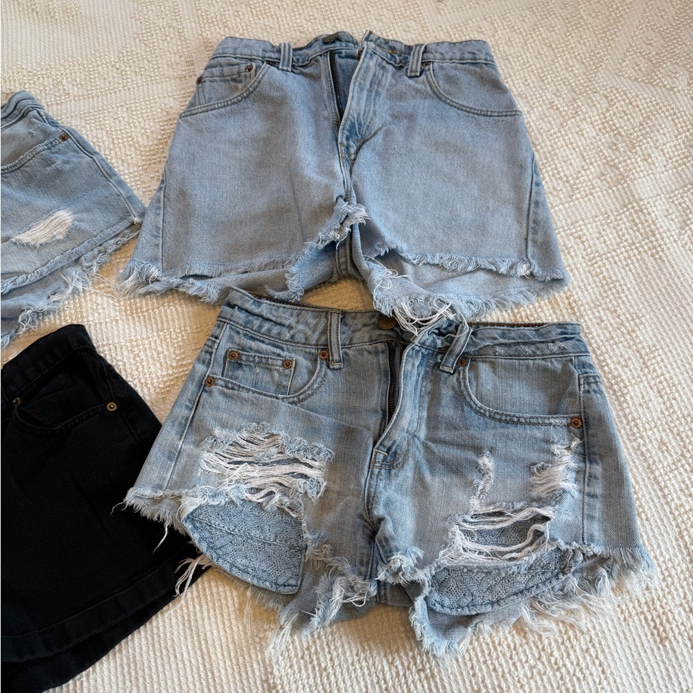 Stylish Black and Distressed Denim Shorts Set - Picture 3 of 12